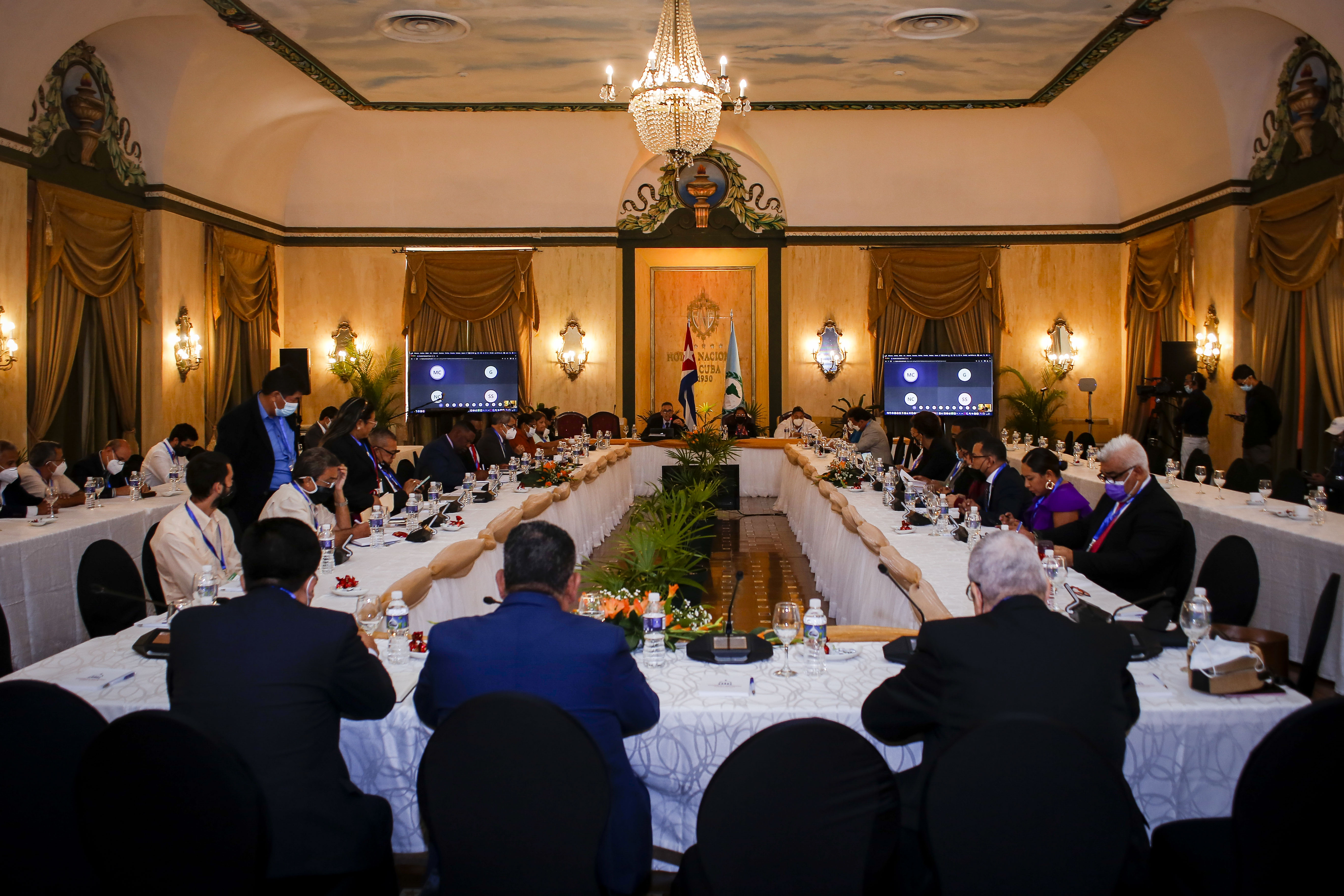 Sesionan en La Habana comisiones del Parlamento Latinoamericano y Caribeño