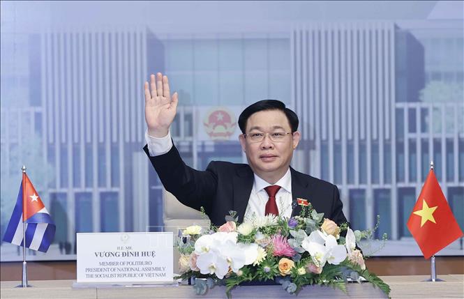Vuong Dinh Hue