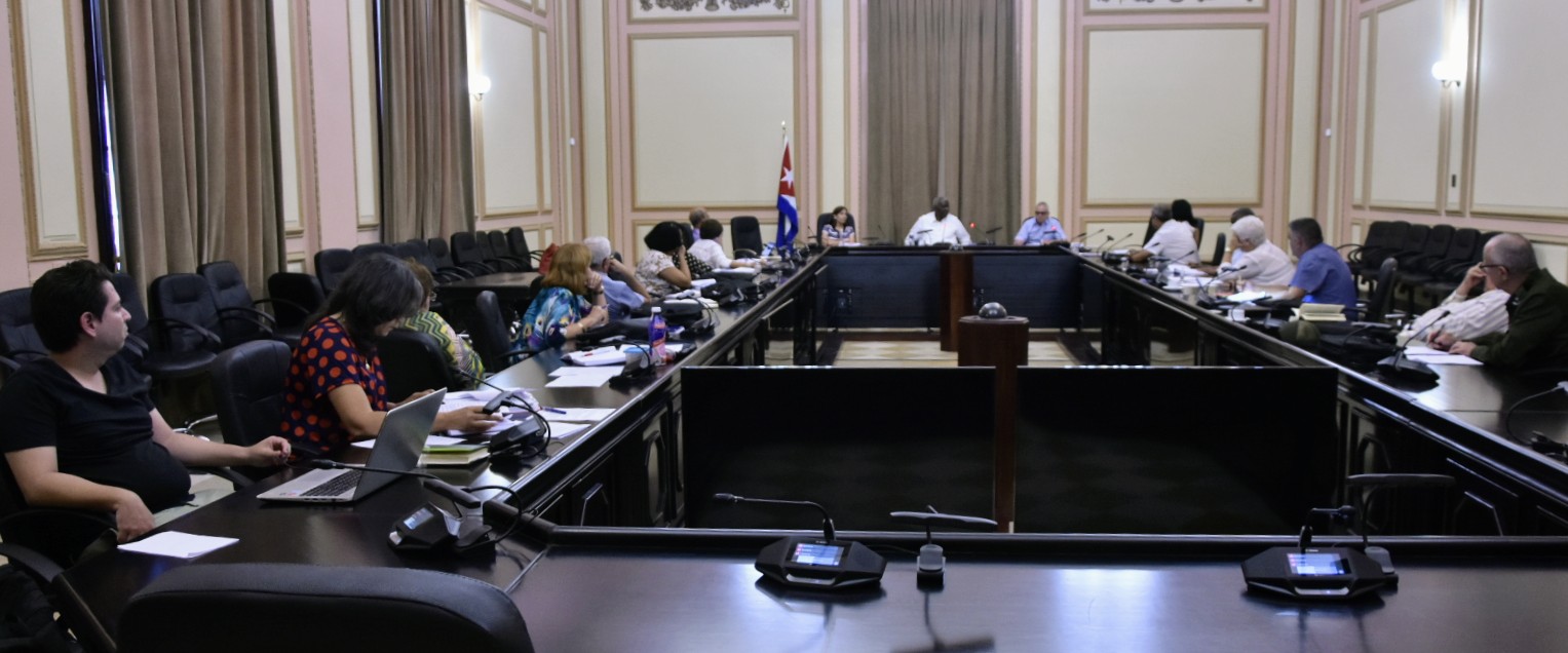 comisiones del Parlamento cubano