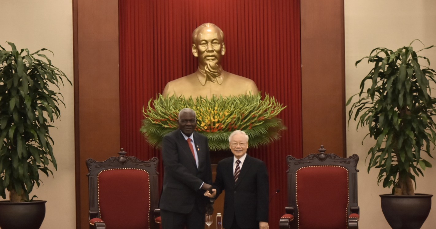Esteban Lazo sostuvo encuentro con el Secretario General del Partido Comunista de Vietnam, Nguyen Phu Trong