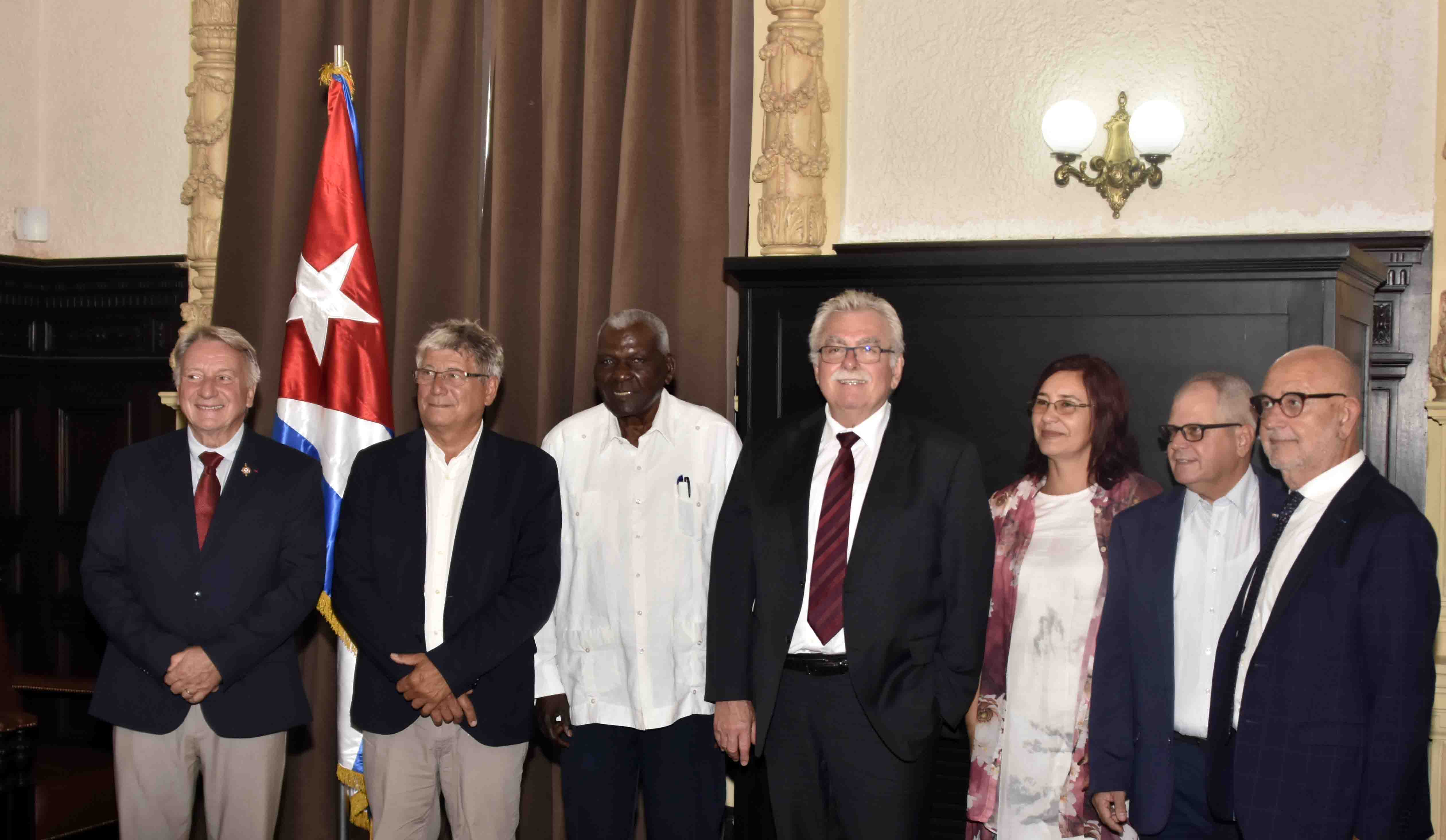 delegación de diputados de la Asamblea Nacional de Francia