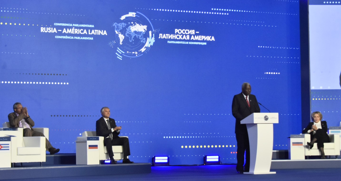 Interviene Esteban Lazo en sesión plenaria de la Conferencia Parlamentaria Internacional «Rusia-América Latina»