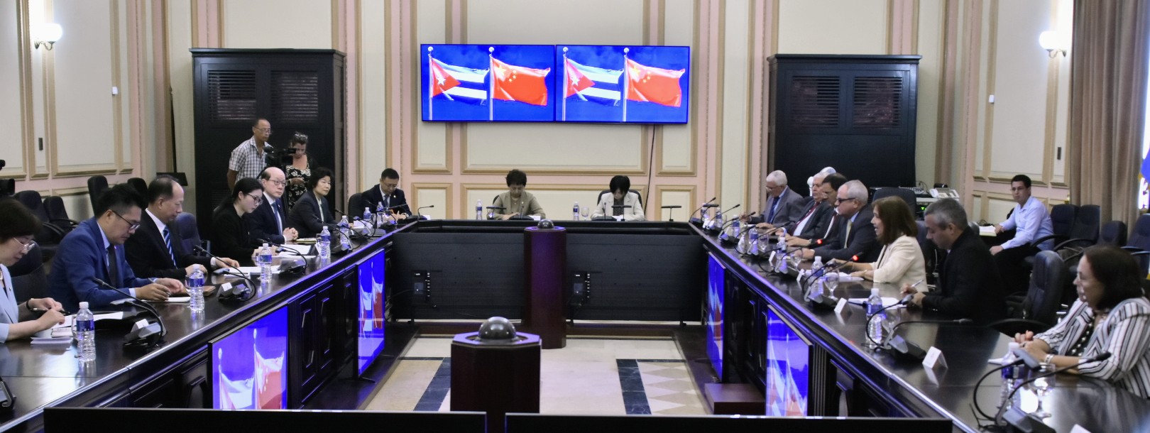 Cuba y China por profundizar sus históricas y fraternales relaciones
