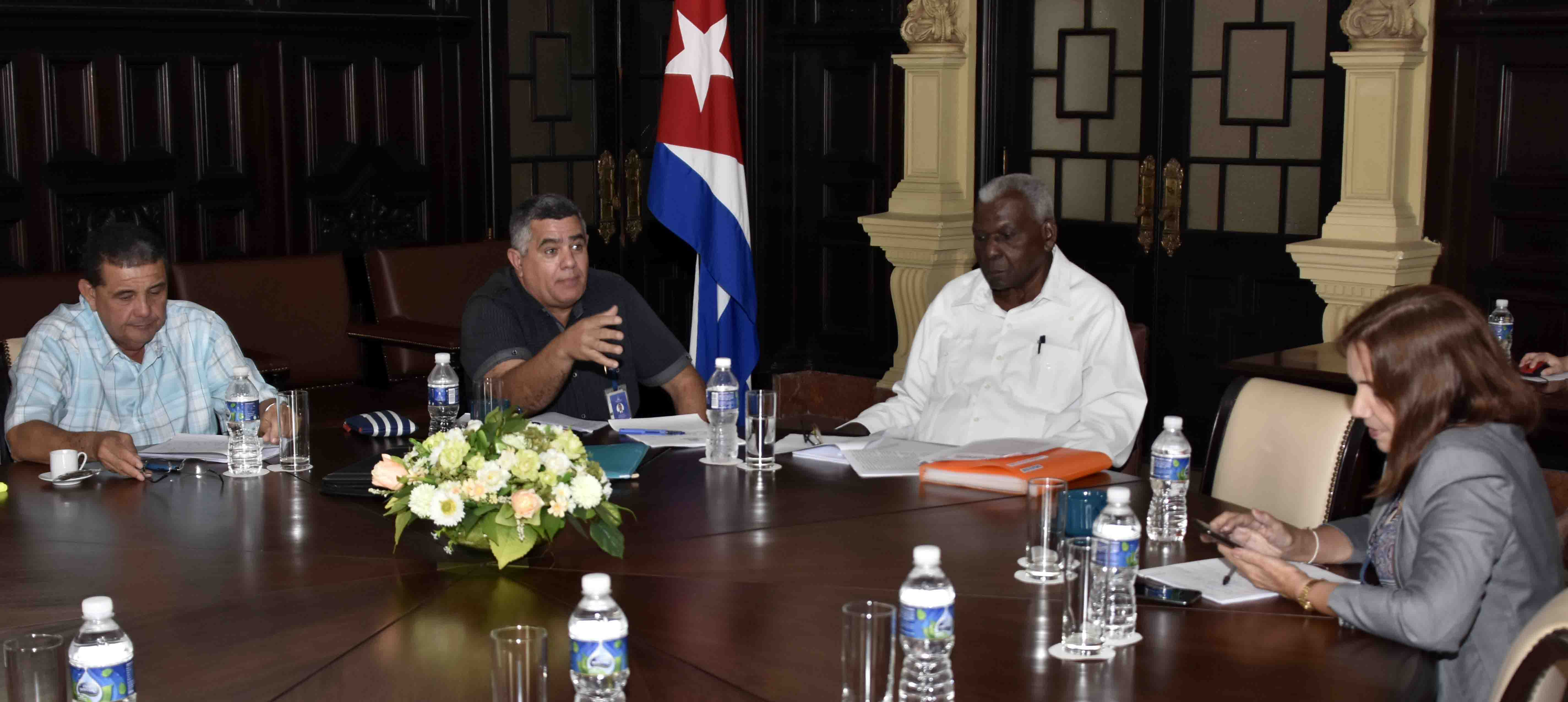 Ejercicio parlamentario para impulsar la actividad de producción de alimentos en Cuba 