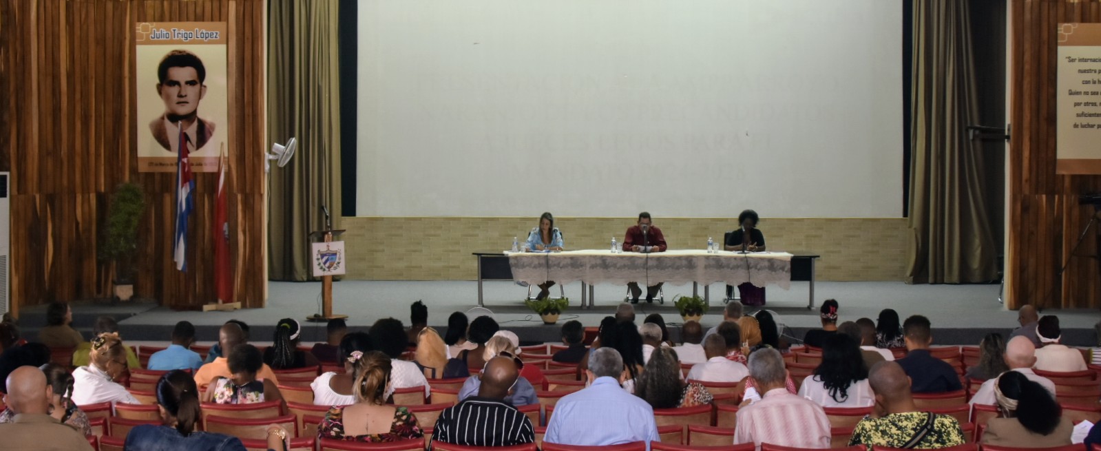 Analizan delegados a la Asamblea Municipal de Arroyo Naranjo la atención a los planteamientos de la población