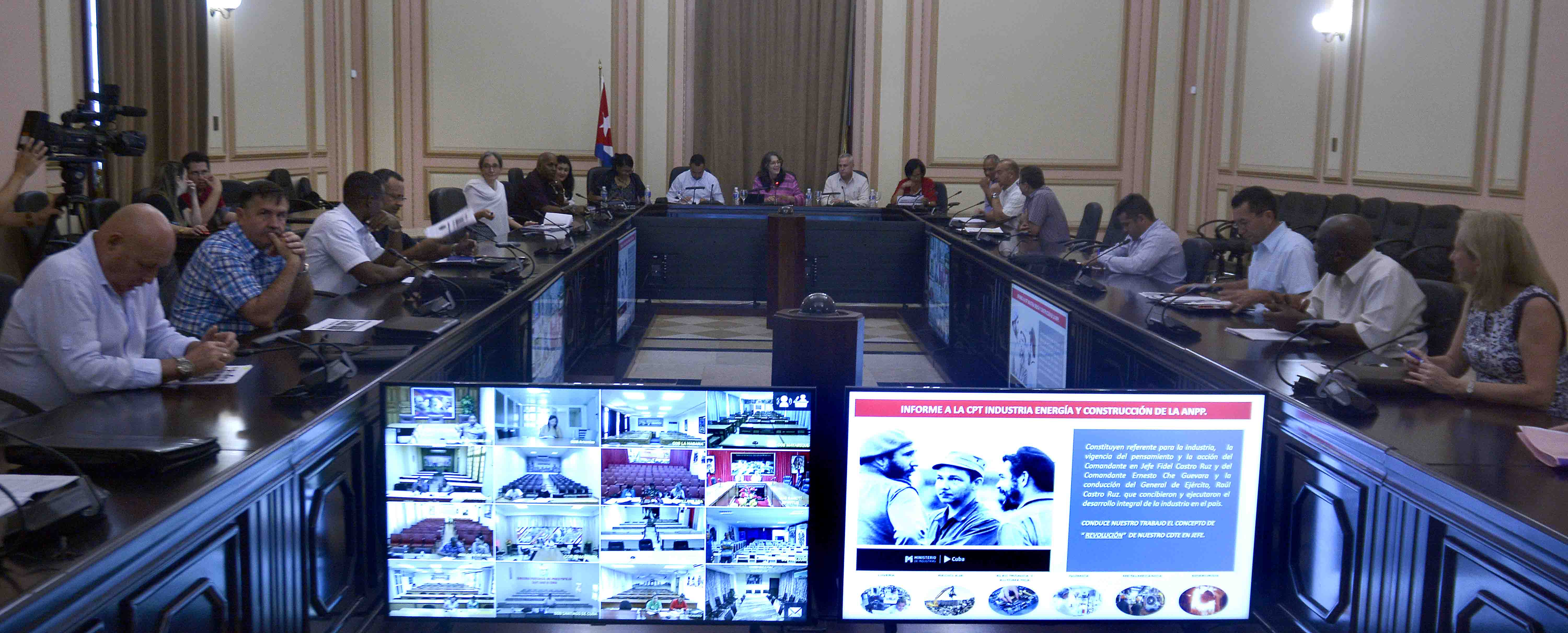 La Estrategia Económica-Social y las proyecciones del Gobierno para corregir distorsiones y reimpulsar la economía, como guía para la conducción del trabajo en la industria cubana