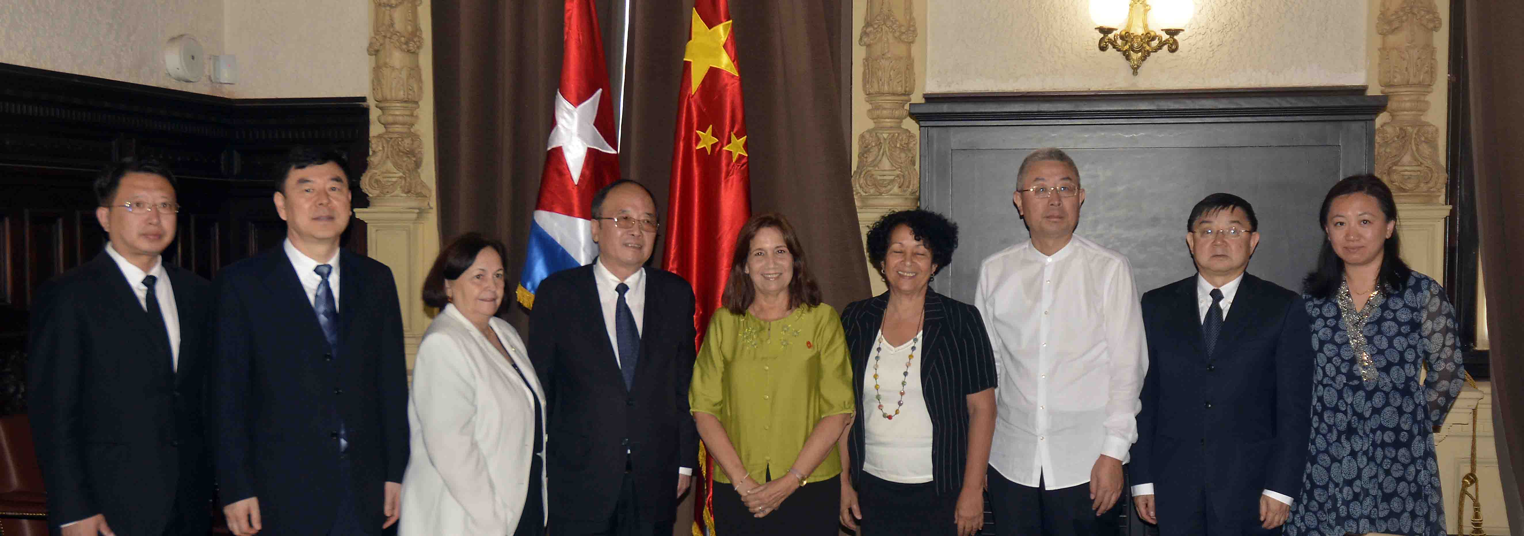 Reciben en el Capitolio Nacional a miembro del Comité Permanente de la Conferencia Consultiva Política del Pueblo Chino 