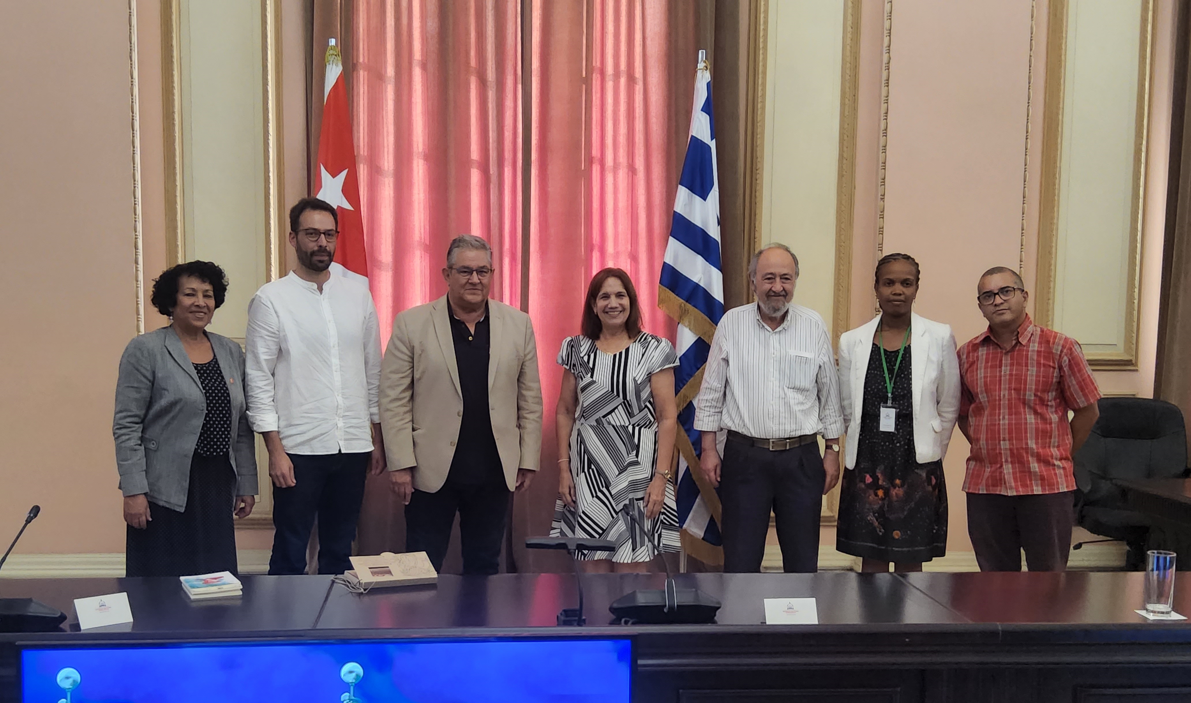 Un encuentro entre amigos que fortalece los vínculos entre Cuba y Grecia
