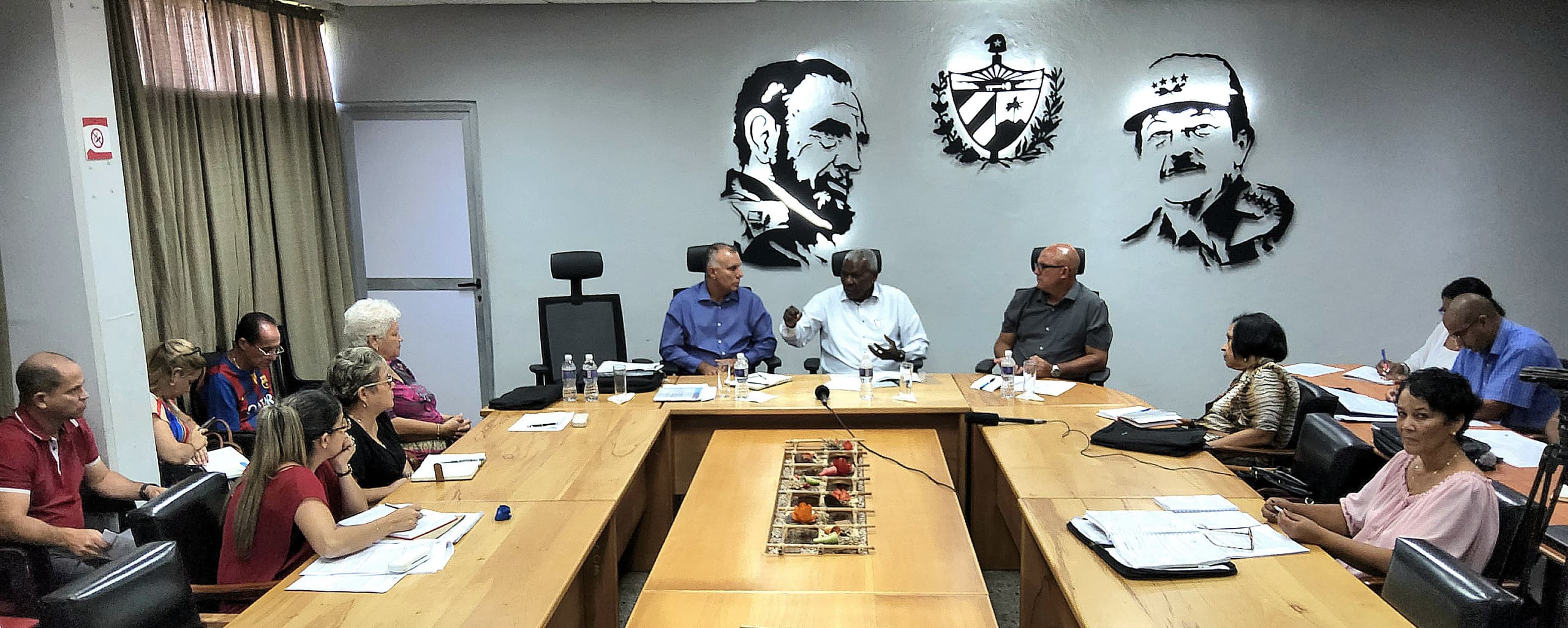 Notifica Esteban Lazo a autoridades de Artemisa sobre rendición de cuenta de su Gobierno Provincial ante el Parlamento cubano 