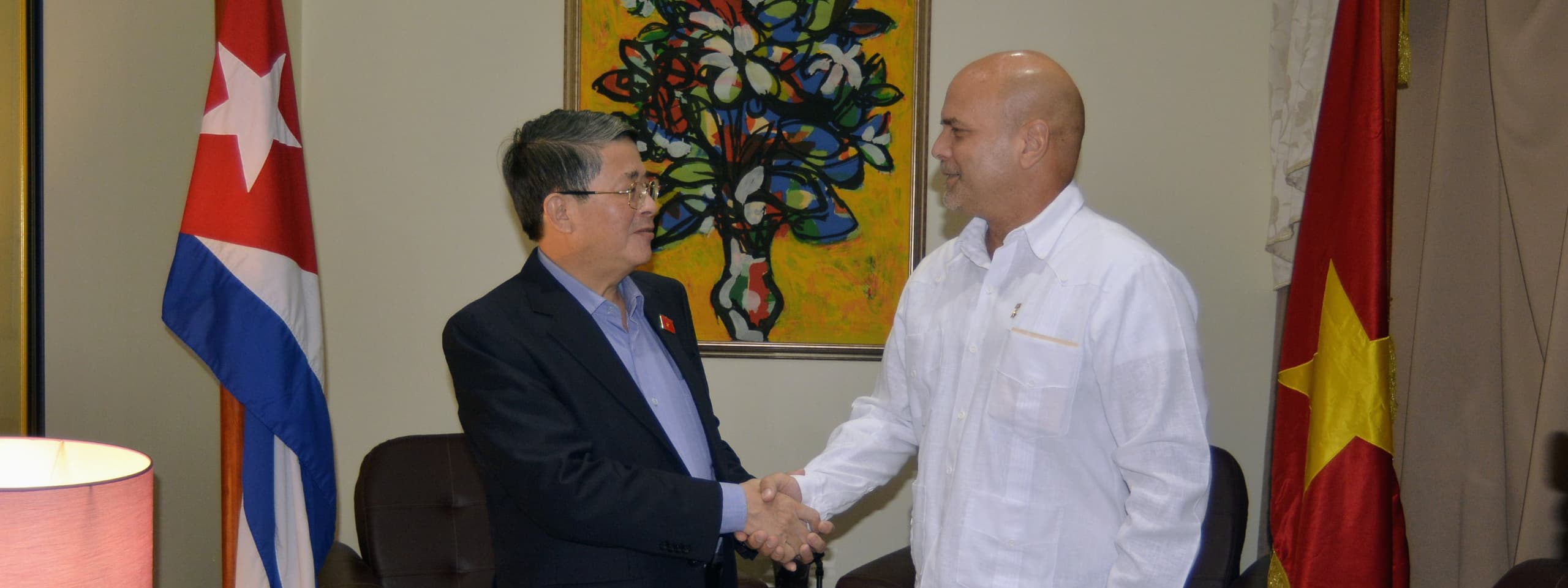 Llega a Cuba el Vicepresidente de la Asamblea Nacional de Vietnam para participar en la Primera Sesión Interparlamentaria entre ambos países 