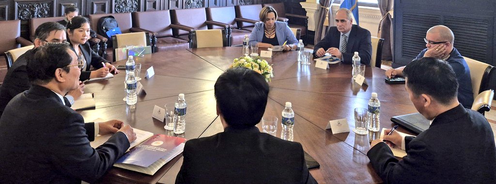 «Cuba cuenta con el cariño y la solidaridad del pueblo de Laos»