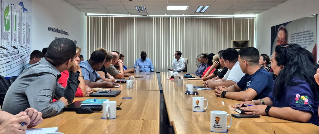 Recorrió Esteban Lazo centros de interés económico y social en municipios de La Habana 