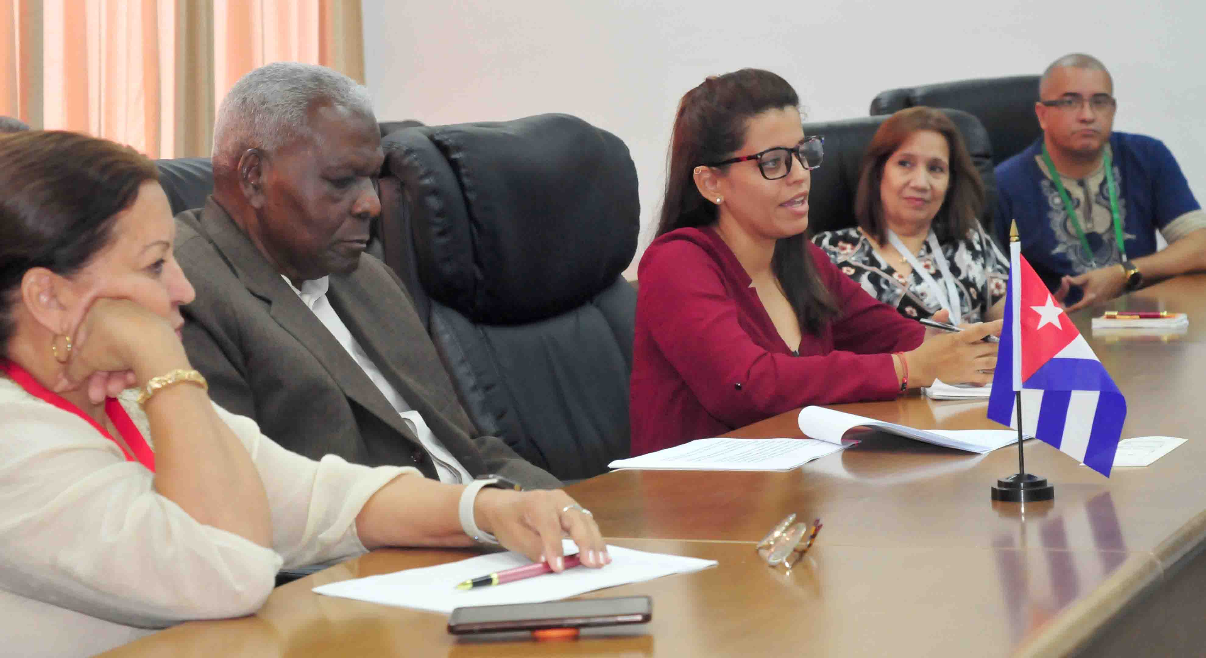 Recibió Esteban Lazo a Monica Geingos, esposa del fallecido tercer Presidente de la República de Namibia 