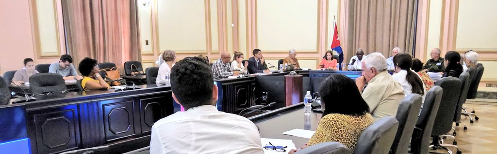 Encabezó Esteban Lazo chequeos parciales de las comisiones parlamentarias sobre implementación de acuerdos adoptados por la Asamblea Nacional 