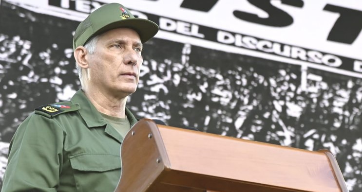 Discurso pronunciado por Miguel Díaz-Canel por el Aniversario 65 de la proclamación del carácter socialista de la Revolución Cubana 