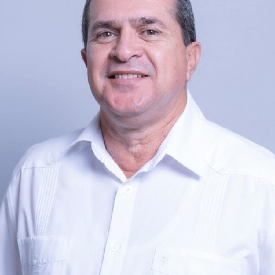 Ernesto Santiesteban Velázquez