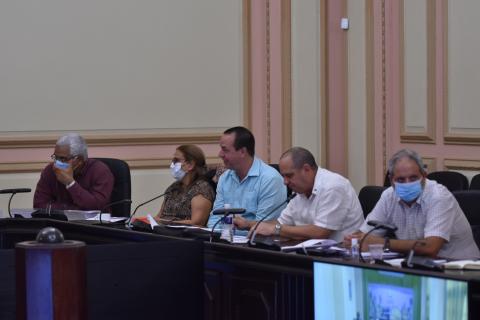 Reunión con Presidentes de Asambleas Municipales del #PoderPopular, encabezada por el titular de la @AsambleaCuba , #EstebanLazo, mediante videoconferencia desde el Capitolio Nacional