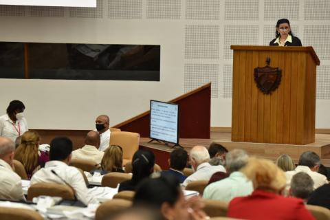 Noveno Período Ordinario de Sesiones de la Asamblea Nacional del Poder Popular Noveno Período Ordinario de Sesiones de la Asamblea Nacional del Poder Popular