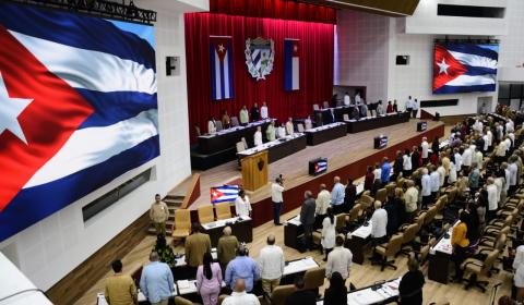 Décimo Período Ordinario de Sesiones de la Asamblea Nacional del Poder Popular Décimo Período Ordinario de Sesiones de la Asamblea Nacional del Poder Popular