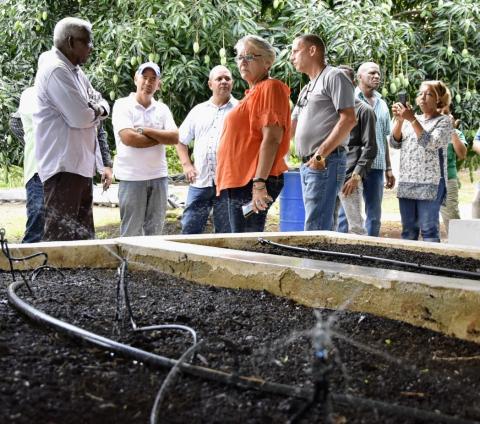 Empresa Agropecuaria Bacuranao Empresa Agropecuaria Bacuranao
