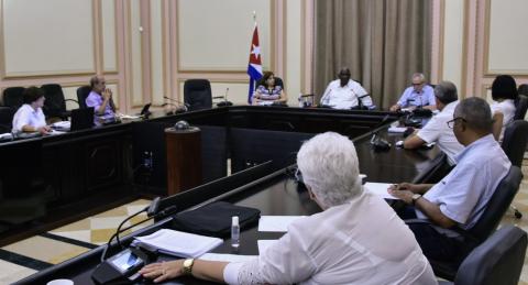comisiones del Parlamento cubano comisiones del Parlamento cubano