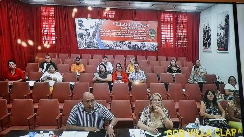 reunión con presidentes de las asambleas municipales del Poder Popular reunión con presidentes de las asambleas municipales del Poder Popular