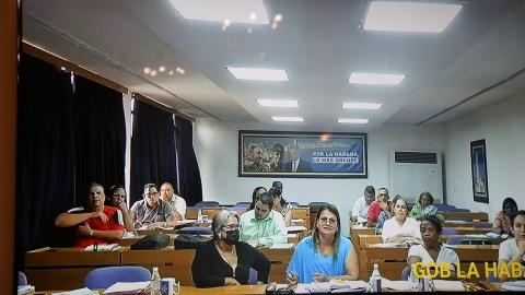 reunión con presidentes de las asambleas municipales del Poder Popular reunión con presidentes de las asambleas municipales del Poder Popular
