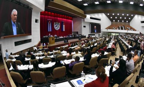 Miguel Mario Díaz-Canel Bermúdez, Primer Secretario del Comité Central del Partido Comunista de Cuba y Presidente de la República, en la clausura del Primer Periodo Ordinario de Sesiones de la X Legislatura de la Asamblea Nacional del Poder Popular Miguel Mario Díaz-Canel Bermúdez, Primer Secretario del Comité Central del Partido Comunista de Cuba y Presidente de la República, en la clausura del Primer Periodo Ordinario de Sesiones de la X Legislatura de la Asamblea Nacional del Poder Popular