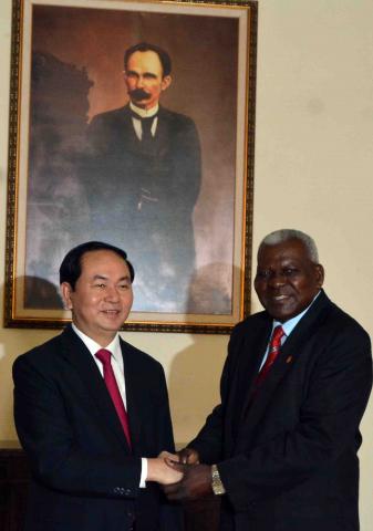 Inaugurada la sede institucional del Parlamento cubano en el Capitolio Nacional con la visita del Presidente vietnamita Tran Dại Quang Inaugurada la sede institucional del Parlamento cubano en el Capitolio Nacional con la visita del Presidente vietnamita Tran Dại Quang