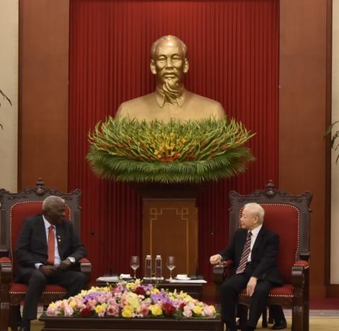 Esteban Lazo sostuvo encuentro con el Secretario General del Partido Comunista de Vietnam, Nguyen Phu Trong Esteban Lazo sostuvo encuentro con el Secretario General del Partido Comunista de Vietnam, Nguyen Phu Trong