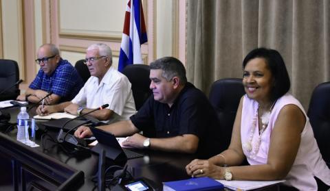 encuentro por videoconferencia desde el Capitolio Nacional con diputados cubanos de las comisiones de Asuntos Económicos y de Industria, Construcciones y Energía, unidos a los de Educación, Cultura, Ciencia, Tecnología y Medio Ambiente y de la Agroalimentaria. encuentro por videoconferencia desde el Capitolio Nacional con diputados cubanos de las comisiones de Asuntos Económicos y de Industria, Construcciones y Energía, unidos a los de Educación, Cultura, Ciencia, Tecnología y Medio Ambiente y de la Agroalimentaria.