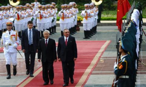 Raúl Castro visita oficial a Vietnam Raúl Castro visita oficial a Vietnam