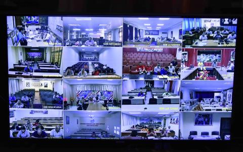 Debaten diputados cubanos informes de alta fiscalización al Ministerio de la Agricultura y de rendición de cuenta del sector de Industrias Debaten diputados cubanos informes de alta fiscalización al Ministerio de la Agricultura y de rendición de cuenta del sector de Industrias