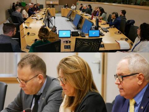 Homero Acosta con eurodiputados de diversas fuerzas políticas Homero Acosta con eurodiputados de diversas fuerzas políticas
