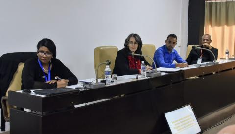 «El control del pueblo debe contribuir al perfeccionamiento de la gastronomía popular en Cuba», afirmó hoy el miembro del Buró Político del Comité Central del Partido y Presidente de la Asamblea Nacional del Poder Popular y del Consejo de Estado, Esteban Lazo Hernández, en la Comisión de Atención a los Servicios del Parlamento cubano. «El control del pueblo debe contribuir al perfeccionamiento de la gastronomía popular en Cuba», afirmó hoy el miembro del Buró Político del Comité Central del Partido y Presidente de la Asamblea Nacional del Poder Popular y del Consejo de Estado, Esteban Lazo Hernández, en la Comisión de Atención a los Servicios del Parlamento cubano.