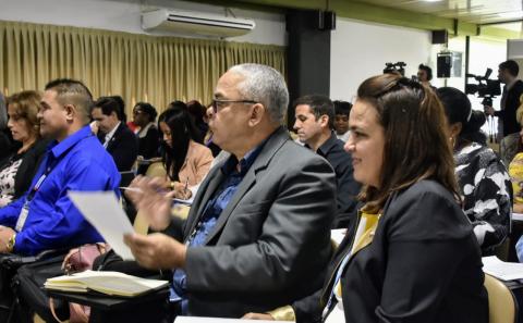Fructífera jornada de trabajo en las comisiones parlamentarias Fructífera jornada de trabajo en las comisiones parlamentarias