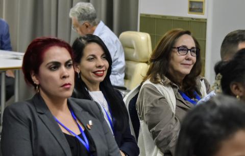 Fructífera jornada de trabajo en las comisiones parlamentarias Fructífera jornada de trabajo en las comisiones parlamentarias