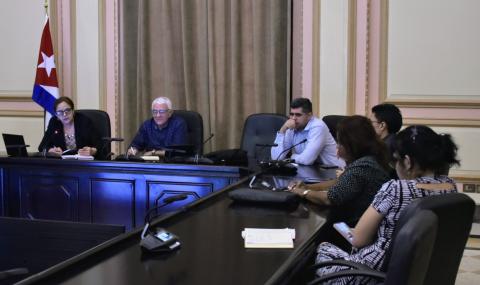 La marcha del proceso de bancarización en la mira de los diputados cubanos La marcha del proceso de bancarización en la mira de los diputados cubanos