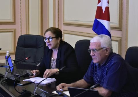La marcha del proceso de bancarización en la mira de los diputados cubanos La marcha del proceso de bancarización en la mira de los diputados cubanos