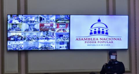 Transformar las maneras de hacer por la Patria Transformar las maneras de hacer por la Patria