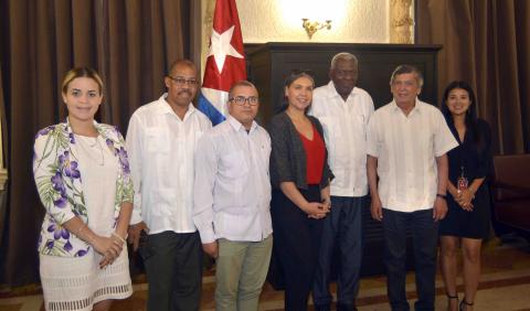 Recibe Esteban Lazo al Presidente del Partido Comunista de Chile 