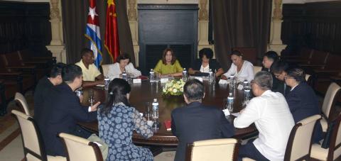 Reciben en el Capitolio Nacional a miembro del Comité Permanente de la Conferencia Consultiva Política del Pueblo Chino 