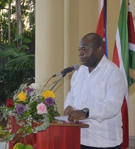 Conmemoraron Cuba y Surinam aniversario 45 del establecimiento de las relaciones diplomáticas entre ambas naciones Conmemoraron Cuba y Surinam aniversario 45 del establecimiento de las relaciones diplomáticas entre ambas naciones