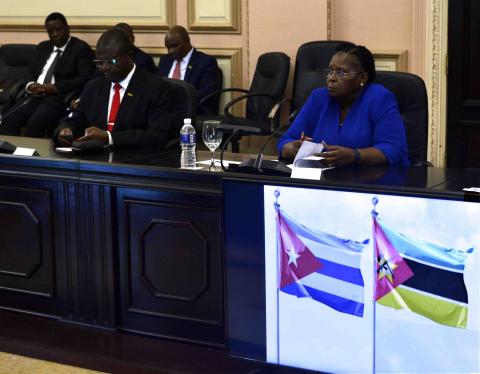 Recibió Esteban Lazo a su homóloga de la Asamblea de la República de Mozambique Recibió Esteban Lazo a su homóloga de la Asamblea de la República de Mozambique