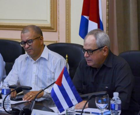 Cuba y Vietnam por fortalecer cooperación interparlamentaria Cuba y Vietnam por fortalecer cooperación interparlamentaria