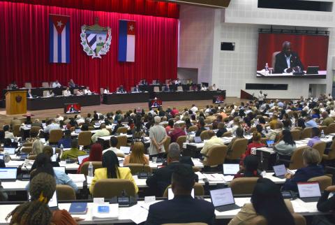 Inició Tercer Período Ordinario de Sesiones de la Asamblea Nacional del Poder Popular, en su X Legislatura Inició Tercer Período Ordinario de Sesiones de la Asamblea Nacional del Poder Popular, en su X Legislatura