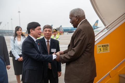 Encabeza Esteban Lazo delegación cubana a Funeral de Estado del Secretario General del Partido Comunista de Vietnam, Nguyen Phu Trong Encabeza Esteban Lazo delegación cubana a Funeral de Estado del Secretario General del Partido Comunista de Vietnam, Nguyen Phu Trong