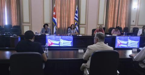 Un encuentro entre amigos que fortalece los vínculos entre Cuba y Grecia Un encuentro entre amigos que fortalece los vínculos entre Cuba y Grecia