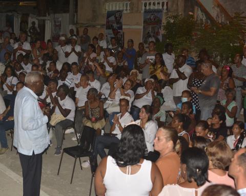 En Arroyo Naranjo, genuina muestra de democracia socialista En Arroyo Naranjo, genuina muestra de democracia socialista