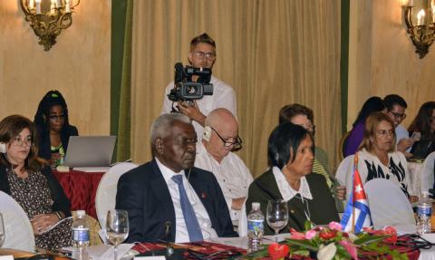 Concluyó Primera Sesión del Comité de Cooperación Interparlamentaria Vietnam-Cuba Concluyó Primera Sesión del Comité de Cooperación Interparlamentaria Vietnam-Cuba
